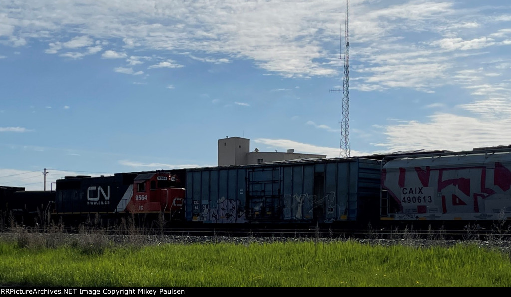 IC 9564 in Neenah